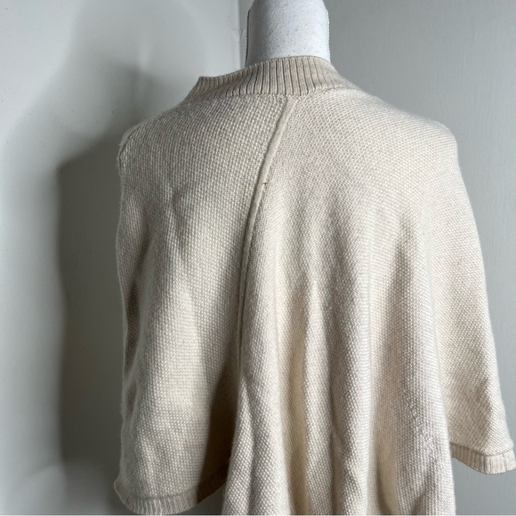 Lululemon On The Go Poncho O/S - Picture 10 of 12